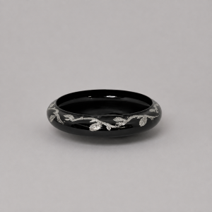 Black & silver floating bowl