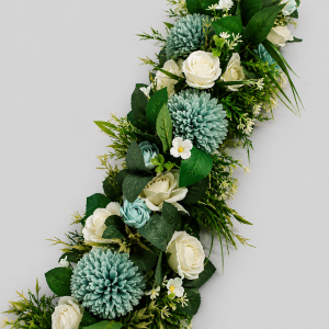 Mint flower runner