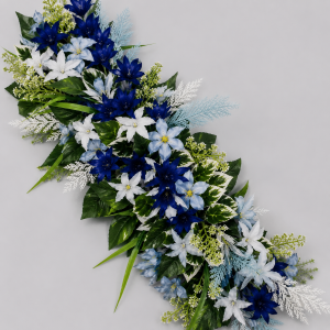 Mixed blue flower runner